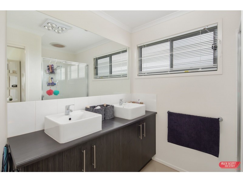 46 LYNNES ROAD, Wattle Bank VIC 3995