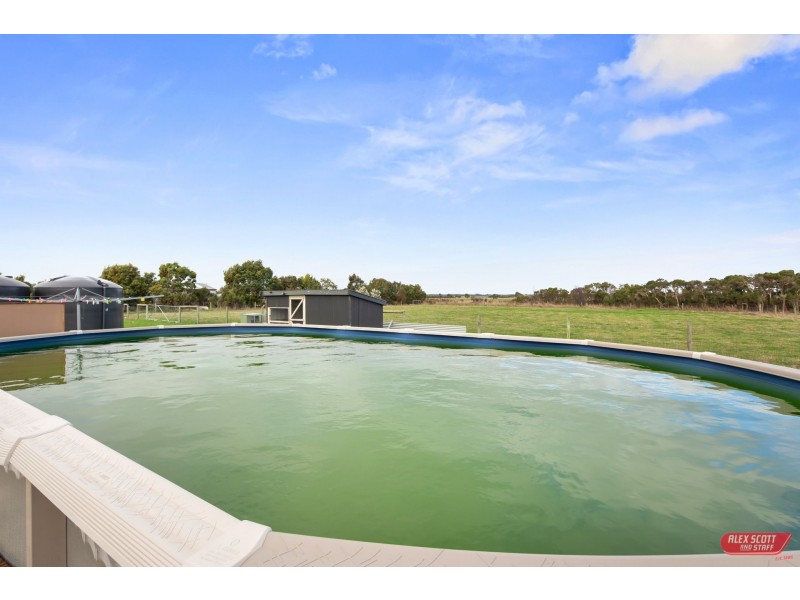 46 LYNNES ROAD, Wattle Bank VIC 3995
