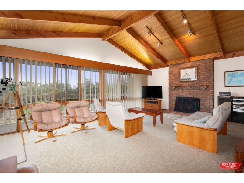 44 SURF BEACH ROAD, Cape Paterson VIC 3995