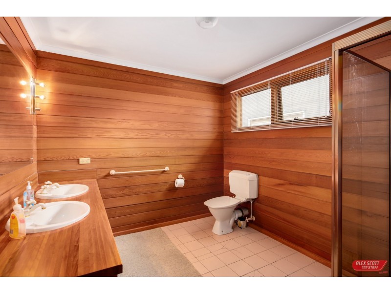 44 SURF BEACH ROAD, Cape Paterson VIC 3995