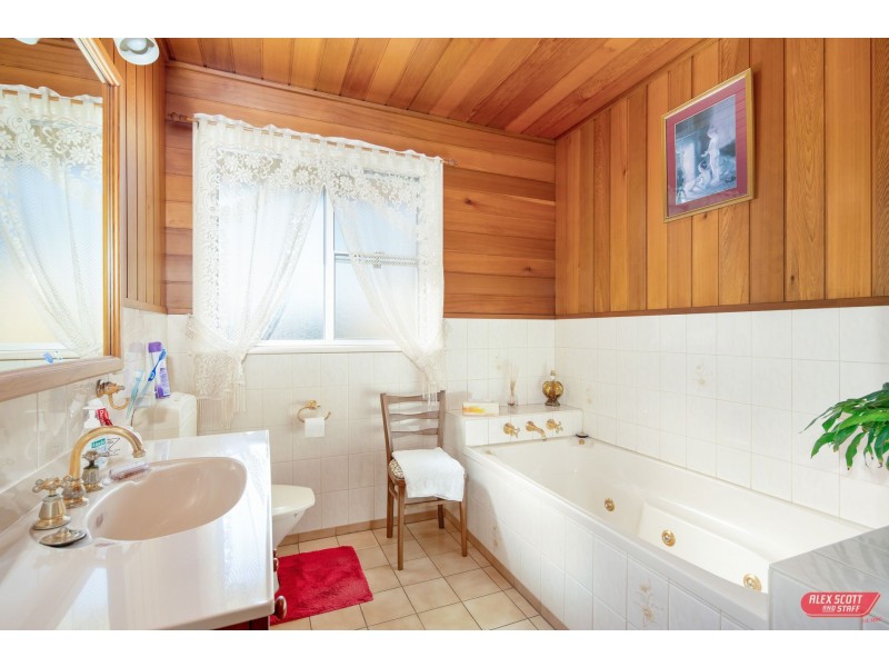202 WHITE ROAD, Wonthaggi VIC 3995