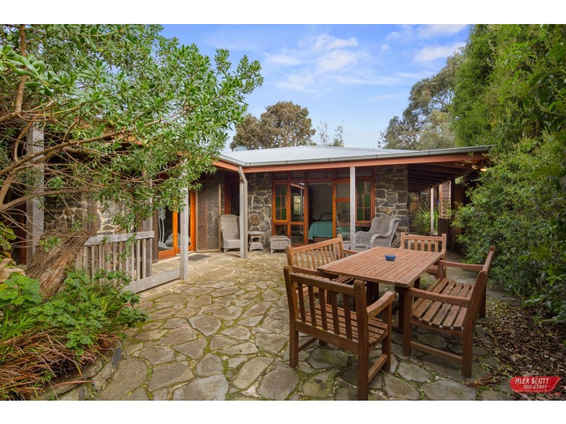 17 PARK PARADE ROAD, Cape Paterson VIC 3995