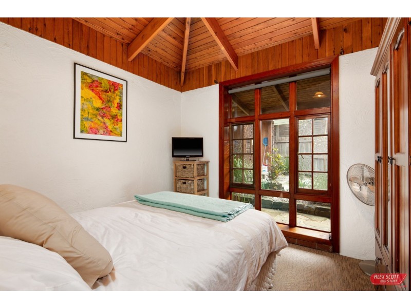 17 PARK PARADE ROAD, Cape Paterson VIC 3995