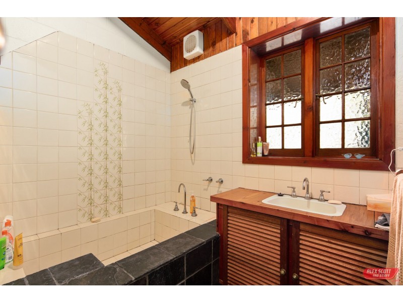 17 PARK PARADE ROAD, Cape Paterson VIC 3995