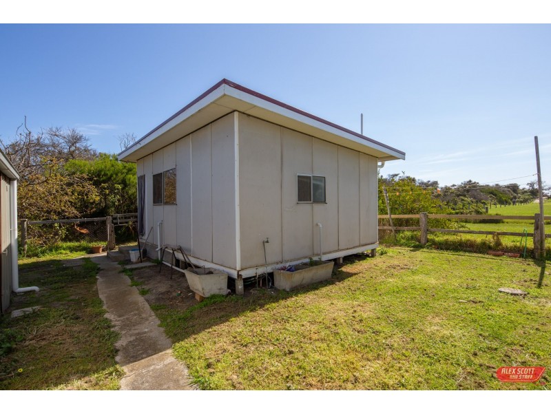 2 VIMINARIA RD, Harmers Haven VIC 3995