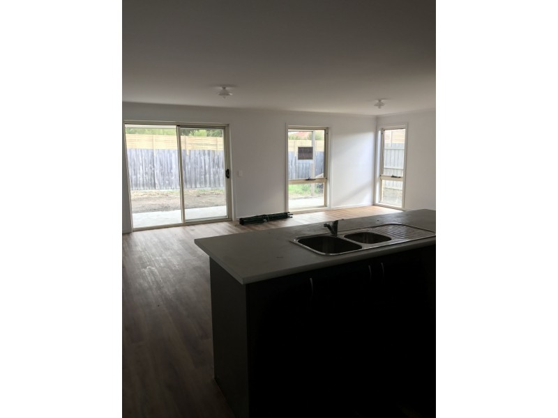 2/17 Henry St East, Wonthaggi VIC 3995