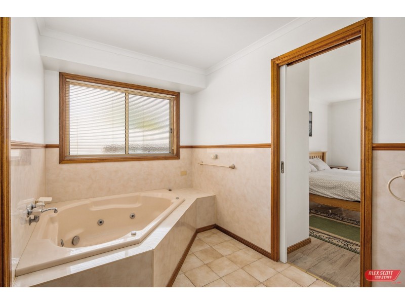 11 MINERS DRIVE, Wonthaggi VIC 3995