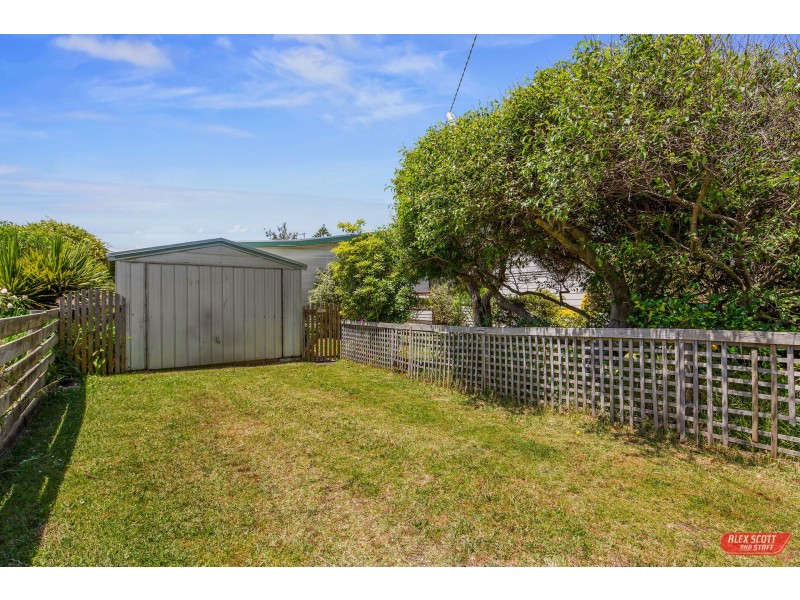 10 ANCHOR PARADE, Cape Paterson VIC 3995