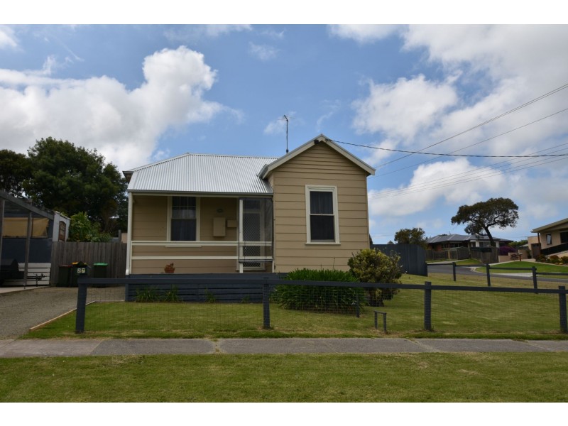 27 Hagelthorn Street, Wonthaggi VIC 3995