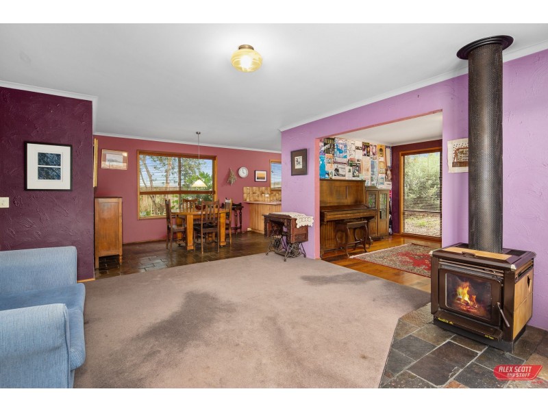 25 SCENIC ROAD, Cape Paterson VIC 3995