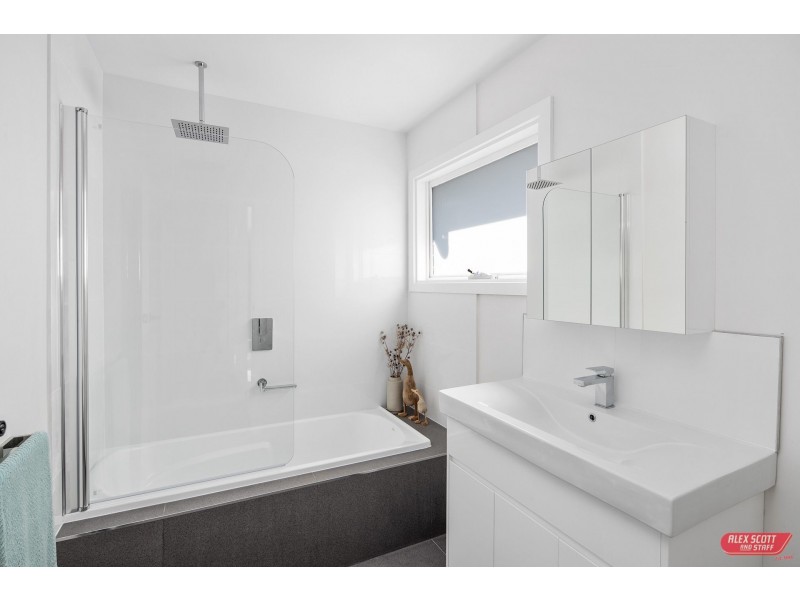 65 GORDON STREET, Wonthaggi VIC 3995