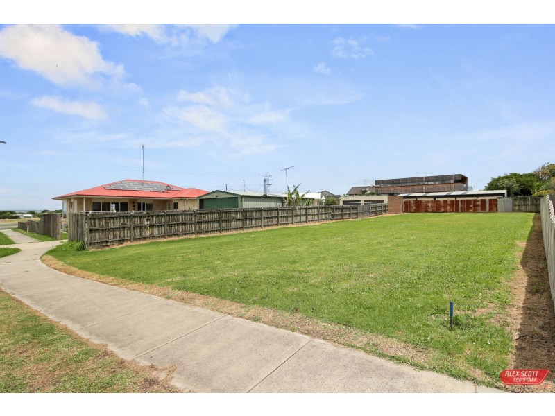 1 CAREW STREET, Kilcunda VIC 3995