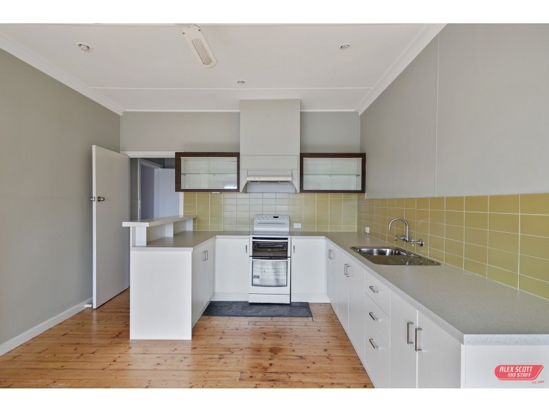 8 CAMERON STREET, Wonthaggi VIC 3995