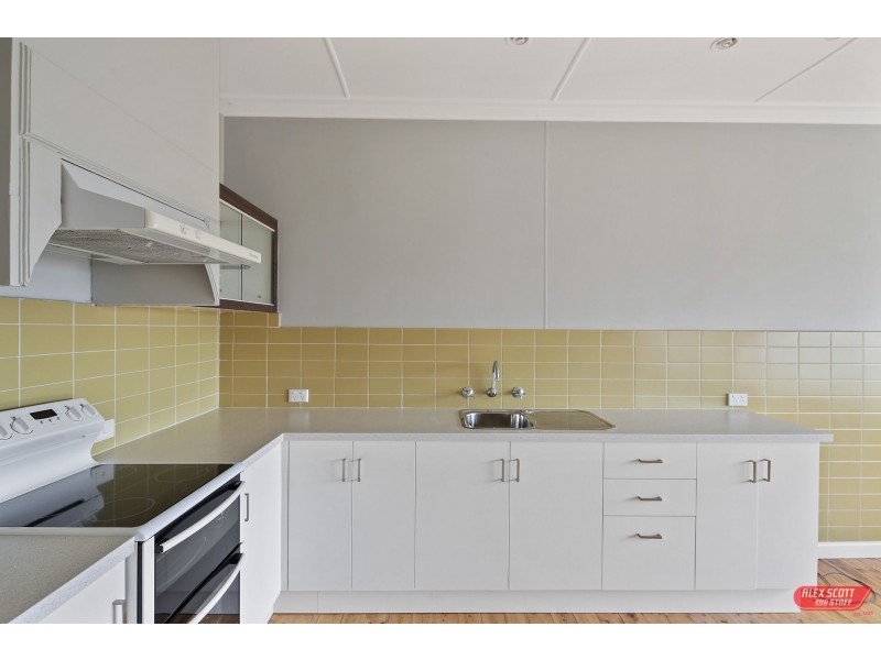 8 CAMERON STREET, Wonthaggi VIC 3995