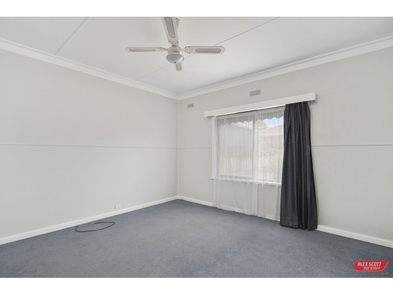 8 CAMERON STREET, Wonthaggi VIC 3995