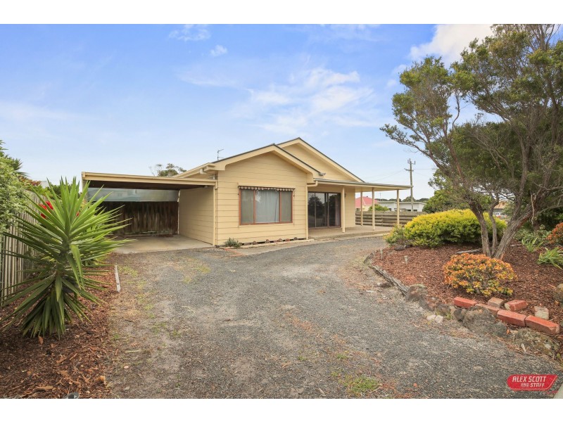 8 CAMERON STREET, Wonthaggi VIC 3995