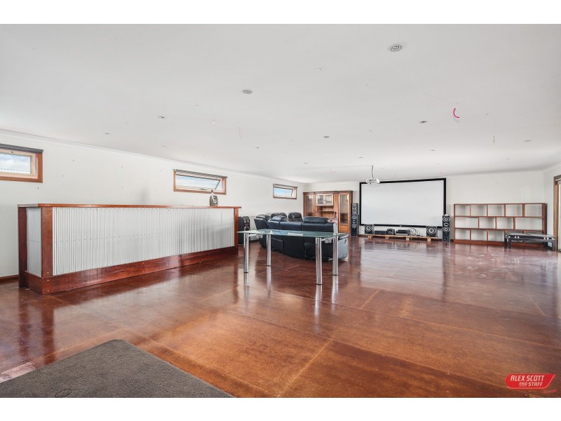 11 OXFORD WAY, Wonthaggi VIC 3995