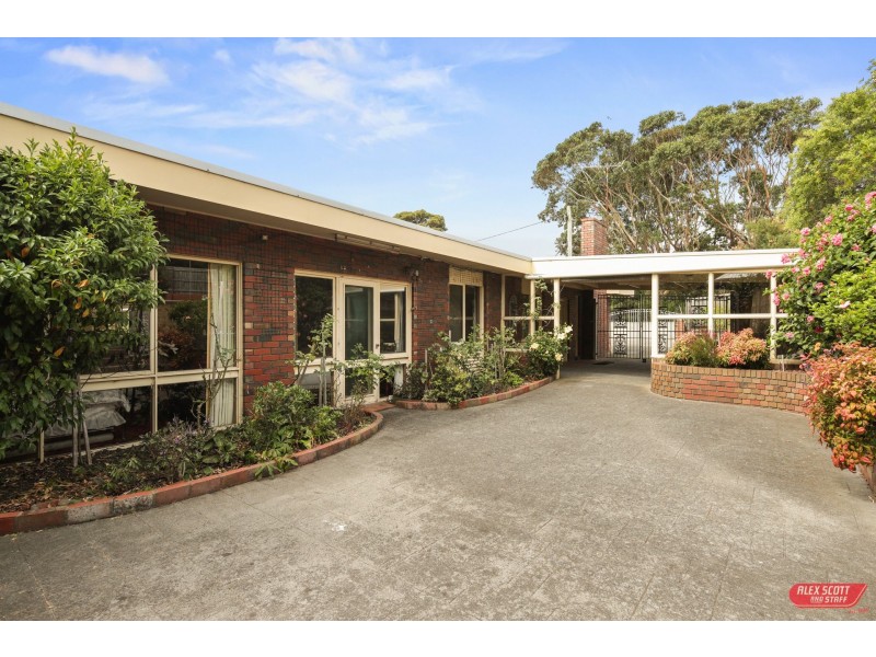 5 MOONAH STREET, Cape Paterson VIC 3995