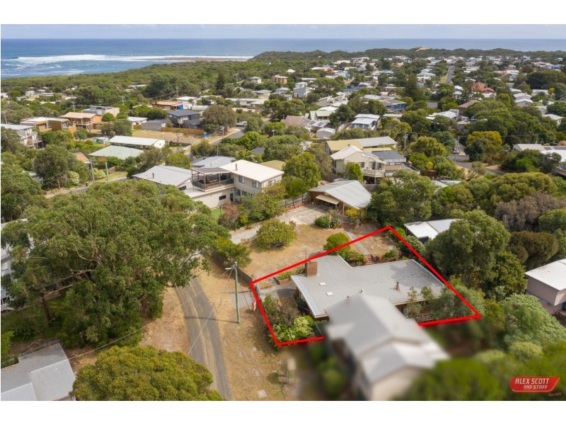 5 MOONAH STREET, Cape Paterson VIC 3995
