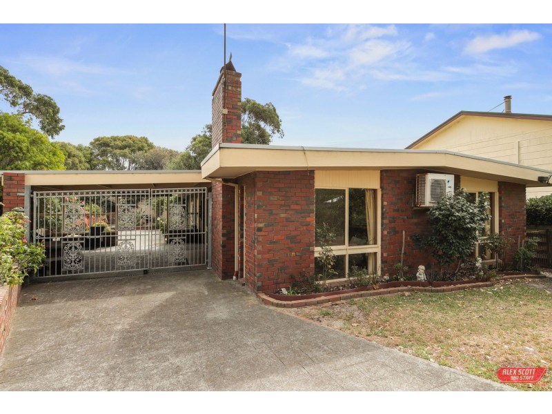 5 MOONAH STREET, Cape Paterson VIC 3995