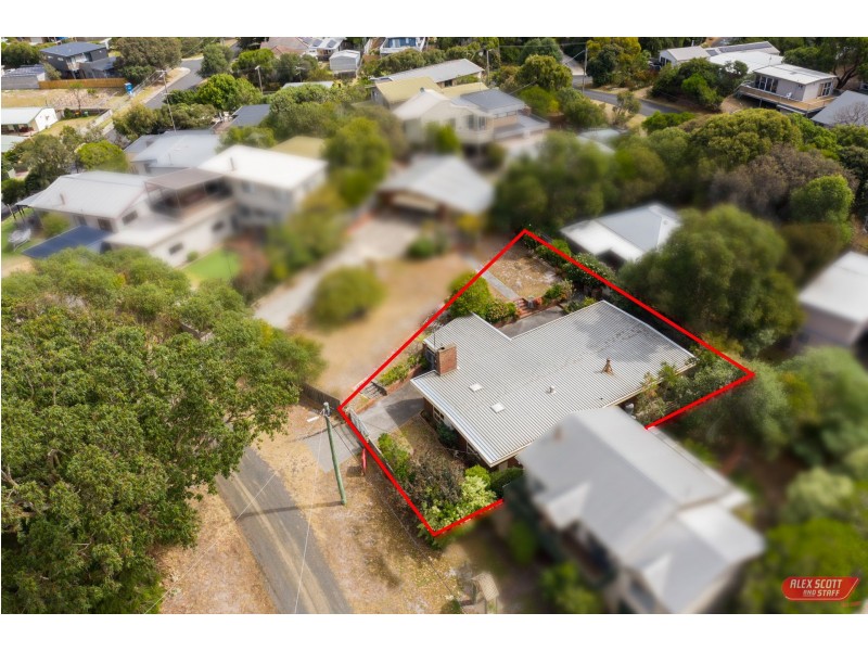5 MOONAH STREET, Cape Paterson VIC 3995