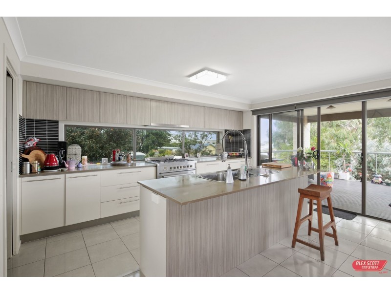 33 SCENIC ROAD, Cape Paterson VIC 3995