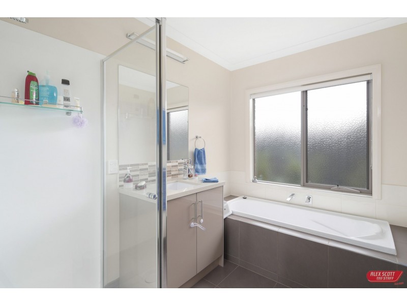 5 KALAMANA COURT, Wonthaggi VIC 3995