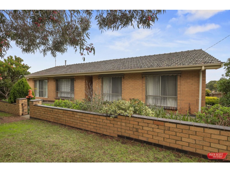 8 DICKSON STREET, Wonthaggi VIC 3995