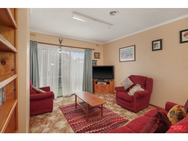 8 DICKSON STREET, Wonthaggi VIC 3995