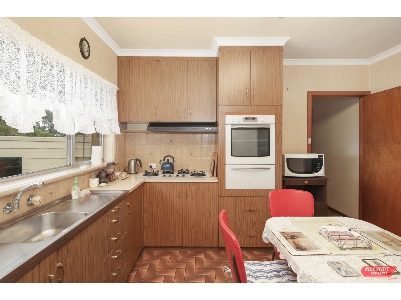 8 DICKSON STREET, Wonthaggi VIC 3995