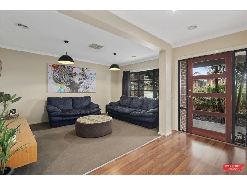 9 CANARY WAY, Wonthaggi VIC 3995