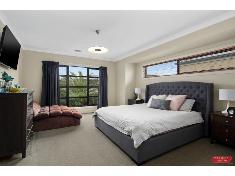 9 CANARY WAY, Wonthaggi VIC 3995