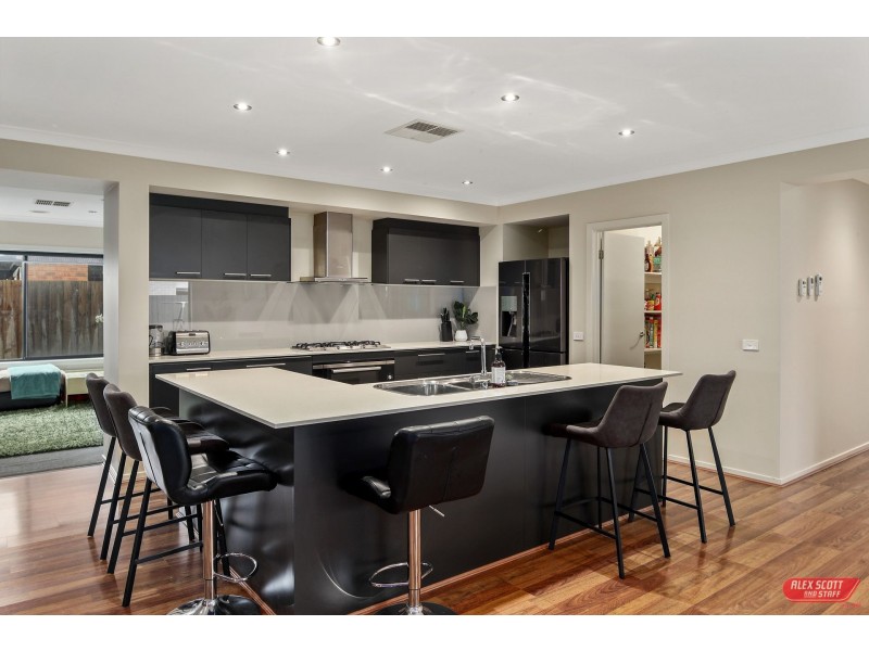9 CANARY WAY, Wonthaggi VIC 3995