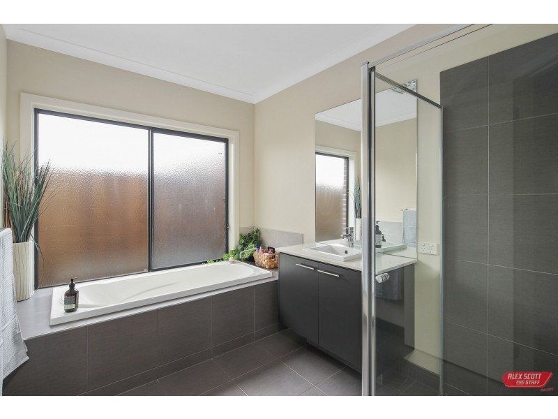 9 CANARY WAY, Wonthaggi VIC 3995