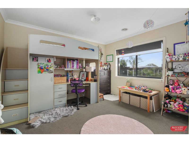 9 CANARY WAY, Wonthaggi VIC 3995