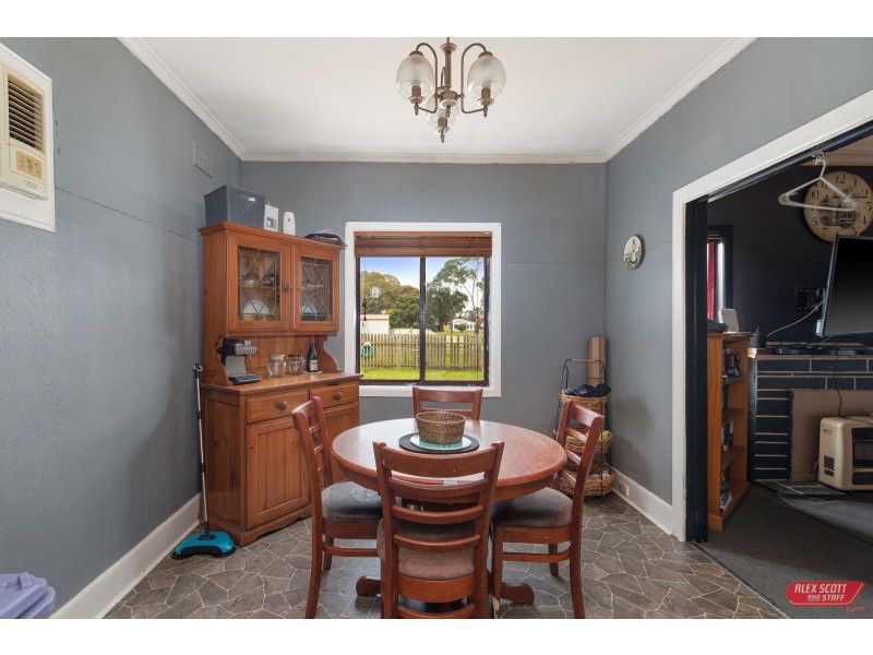 15 CALEDONIAN CRESCENT, Wonthaggi VIC 3995