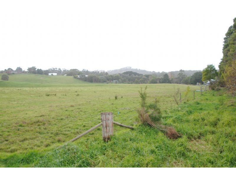 Foster VIC 3960