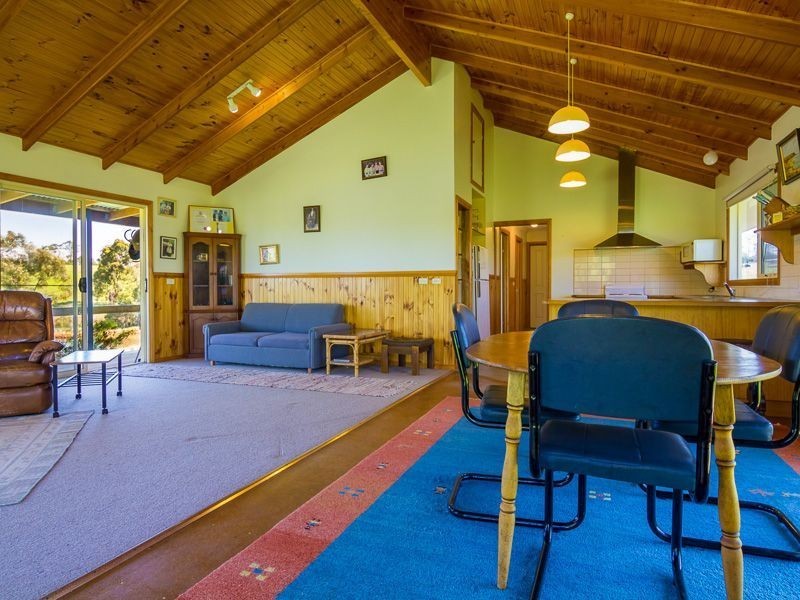 Drouin South VIC 3818