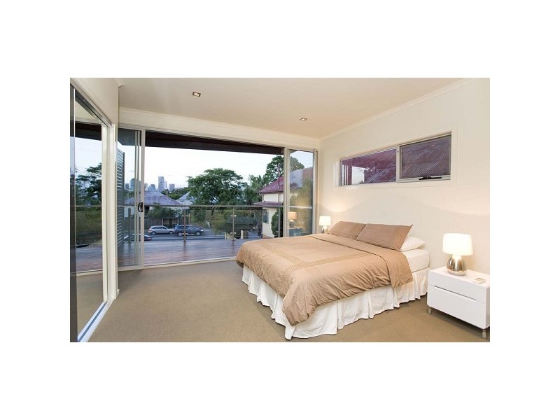 East Brisbane QLD 4169