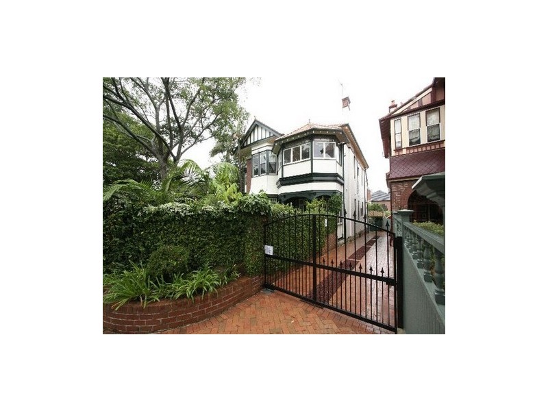 107 Raglan Street, Mosman NSW 2088