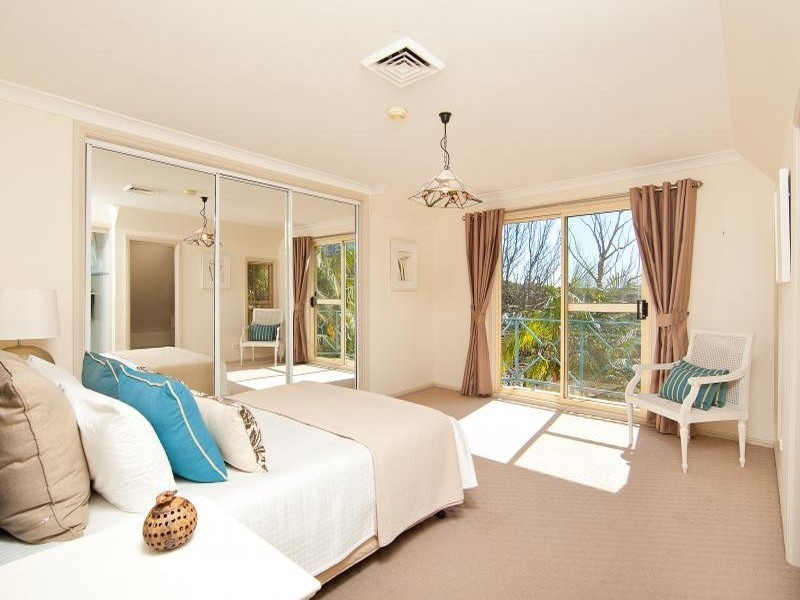 18 Wanganella Road, St Ives NSW 2075