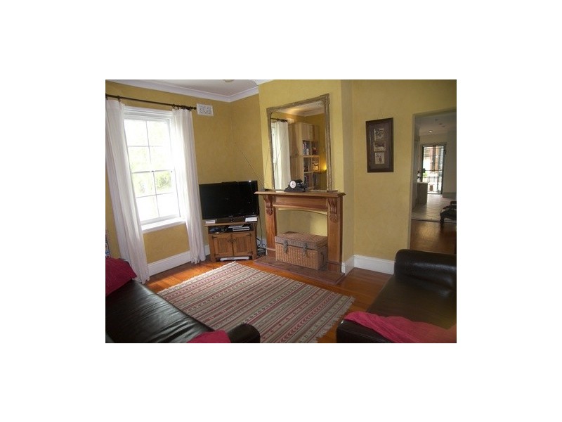 11 Brook Street, Crows Nest NSW 2065