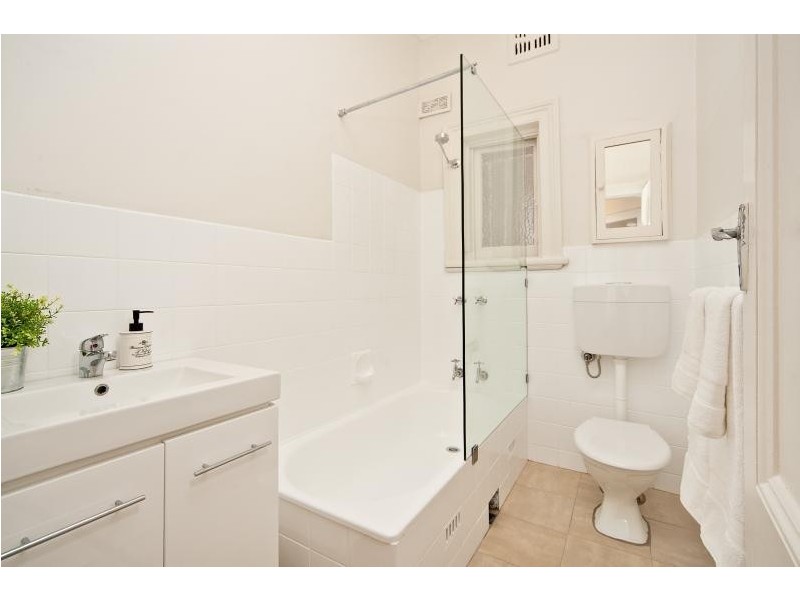 1/105 Ebley Street, Bondi Junction NSW 2022