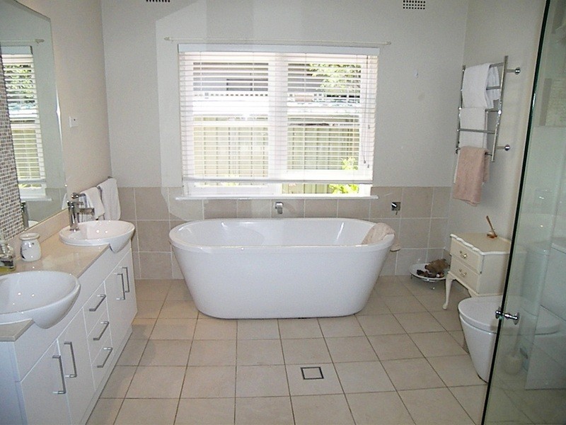 16 Wakehurst Parkway, Seaforth NSW 2092