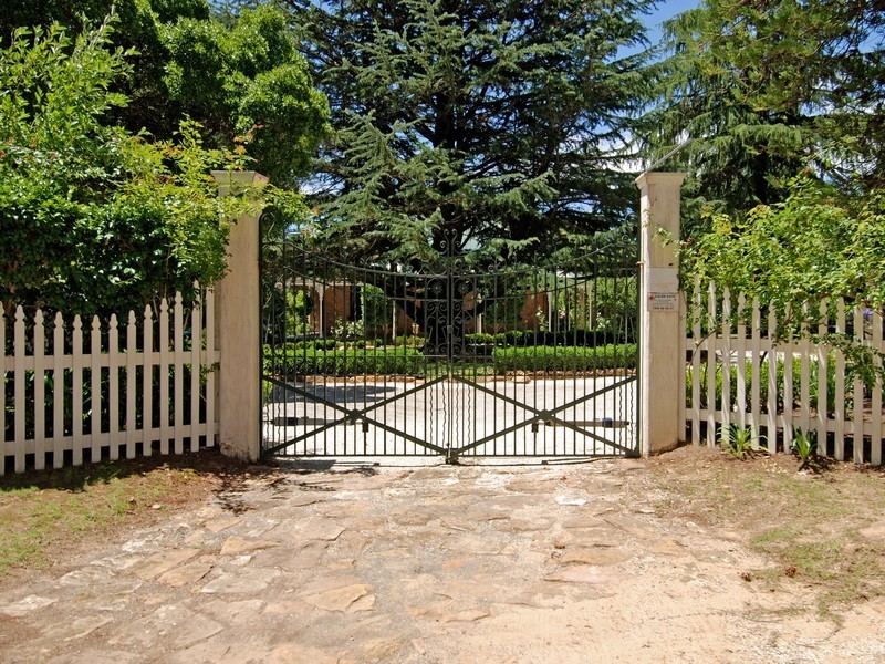 43 Railway Street, Balmoral Village NSW 2571