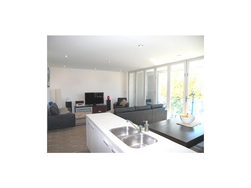 207/143 Military Road, Neutral Bay NSW 2089