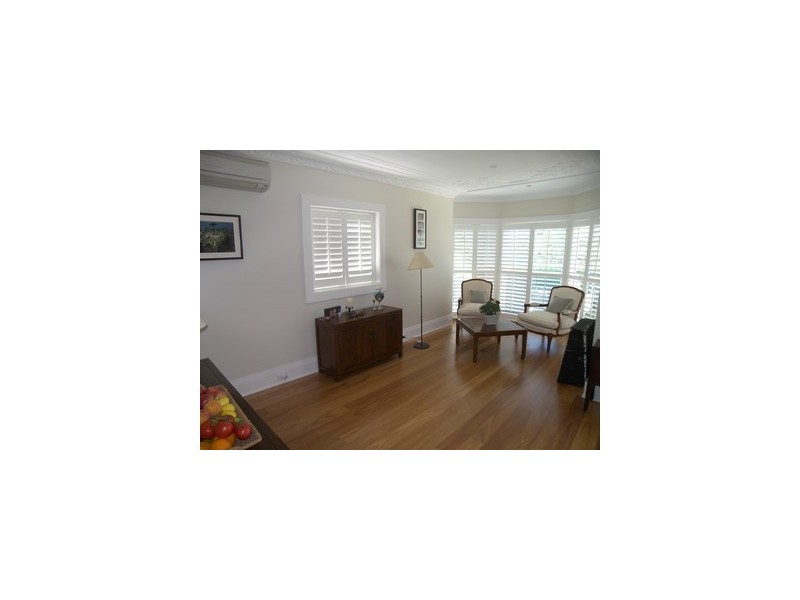 43 Raeburn Avenue, Castlecrag NSW 2068