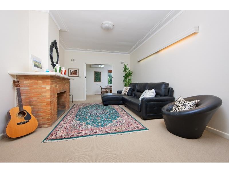 52B Kingslangley Road, Greenwich NSW 2065