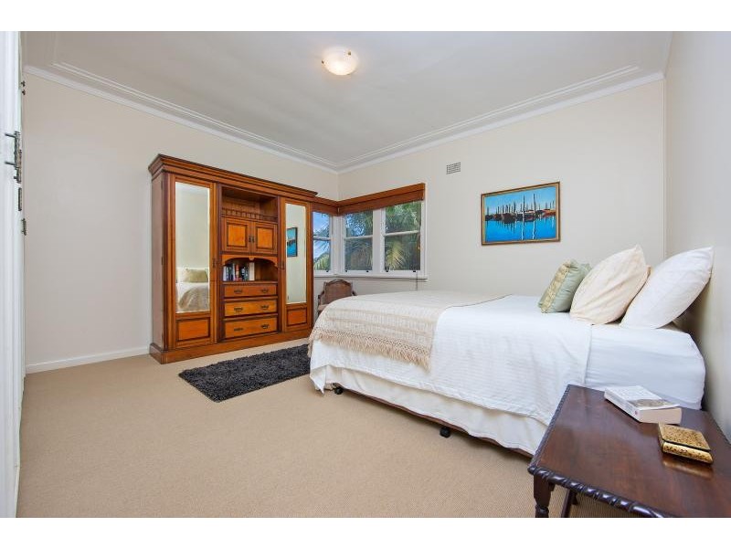 52B Kingslangley Road, Greenwich NSW 2065