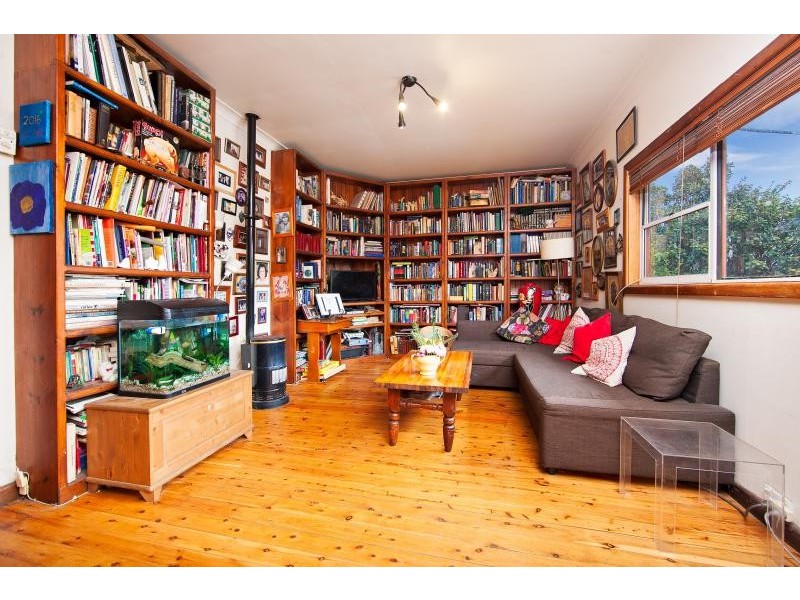 6 Kent Avenue, Roselands NSW 2196